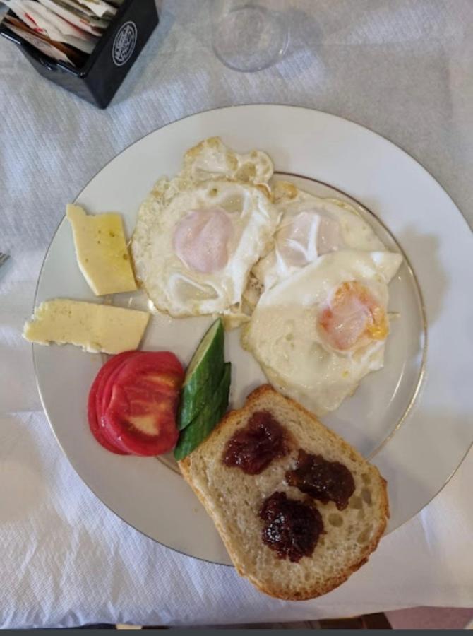 Hotel Vila Nino Berat Kültér fotó
