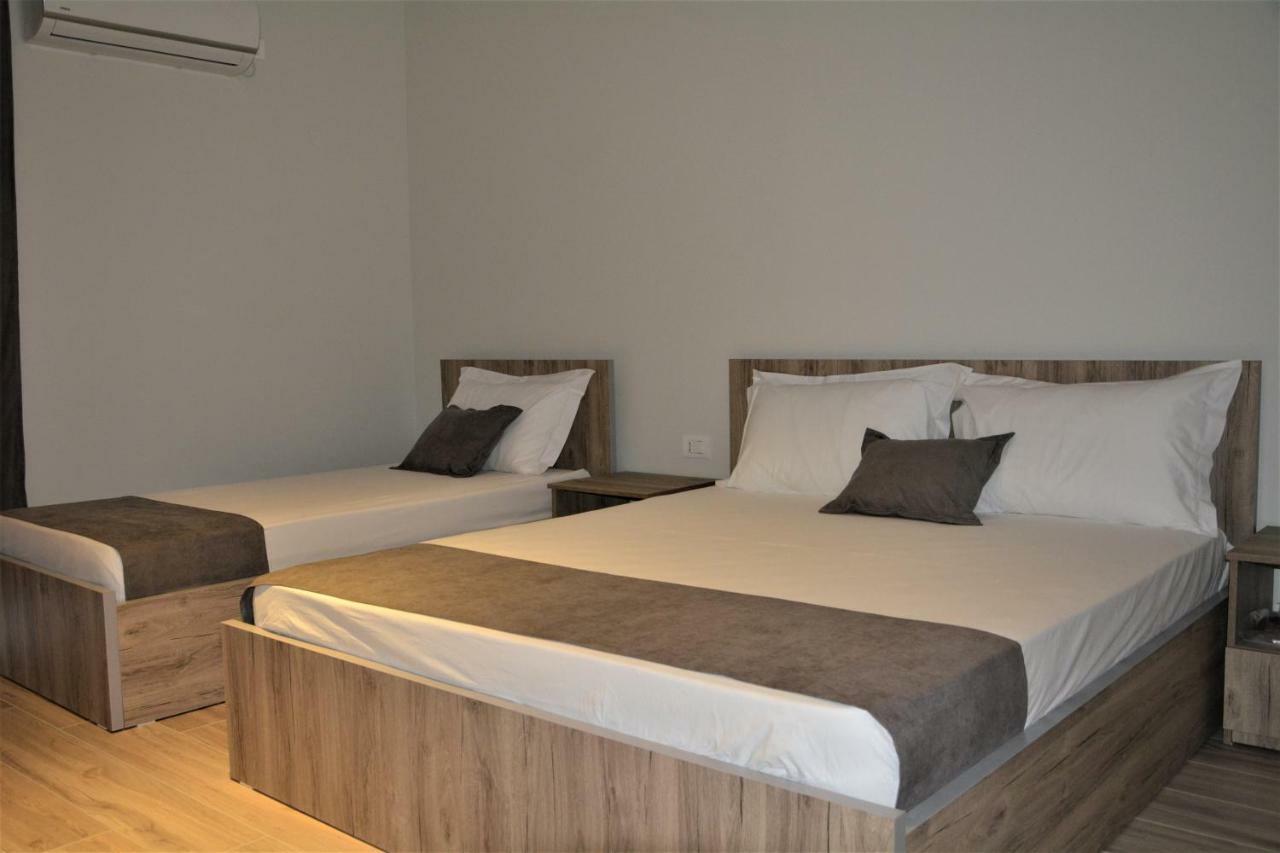 Hotel Vila Nino Berat Kültér fotó