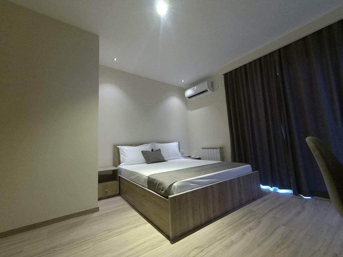 Hotel Vila Nino Berat Kültér fotó