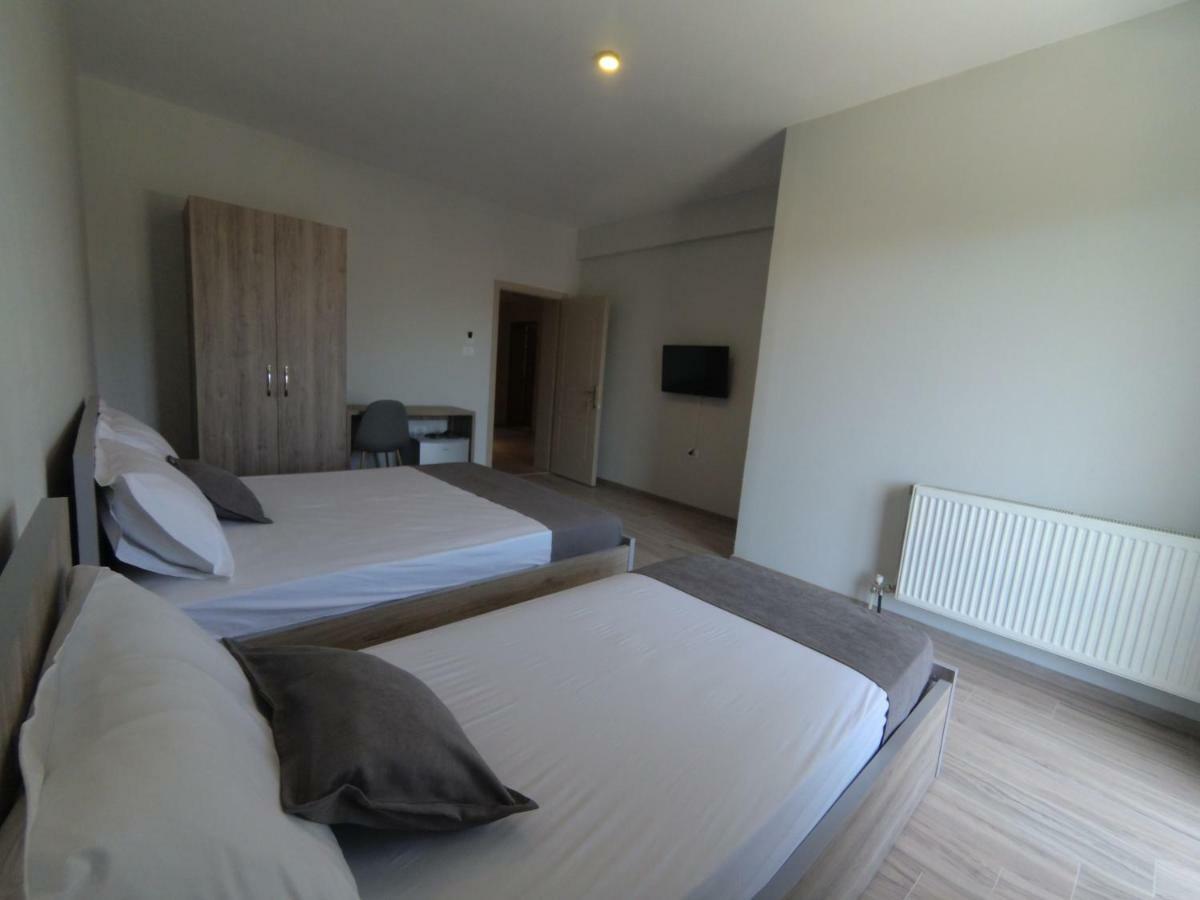 Hotel Vila Nino Berat Kültér fotó